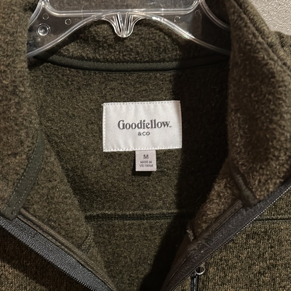 Goodfellow & co. Men’s fleece vest size Medium. - Picture 3 of 3
